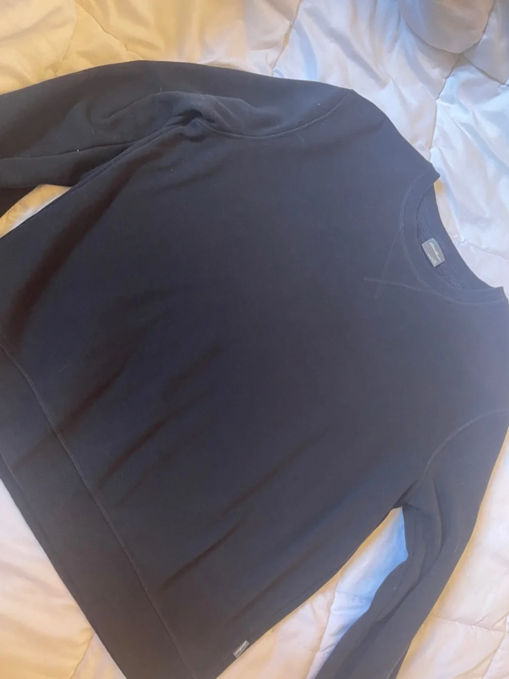 Eddie Bauer Black Crewneck Sweatshirt - Classic Pullover - Picture 4 of 5